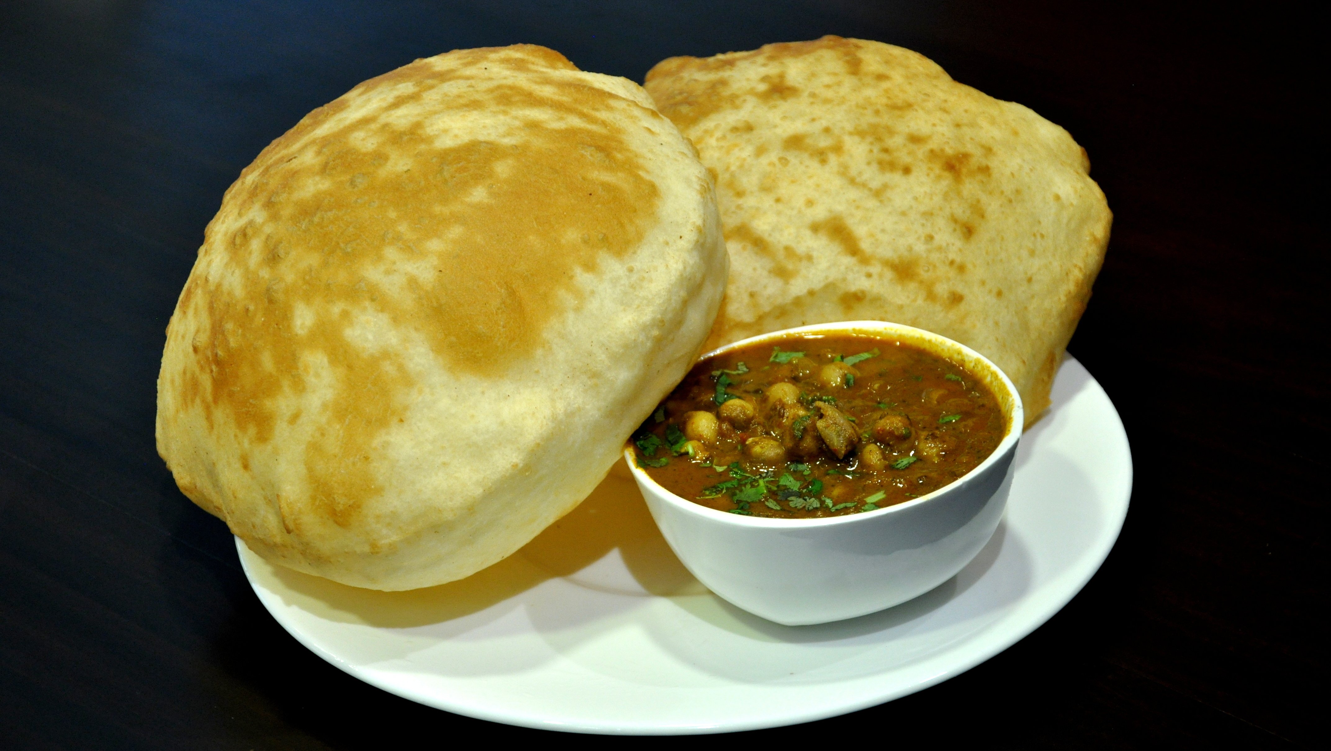chhola bhatura